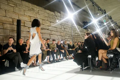 Look 12